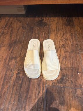 Annan Cream Ribbed Slide Sandals - Neutral Women's Sandals